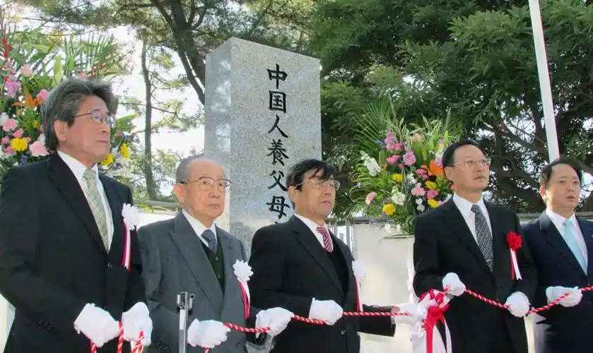 日本电竞归化选手“忘本”风波：昔日队友反噬LPL赛区
